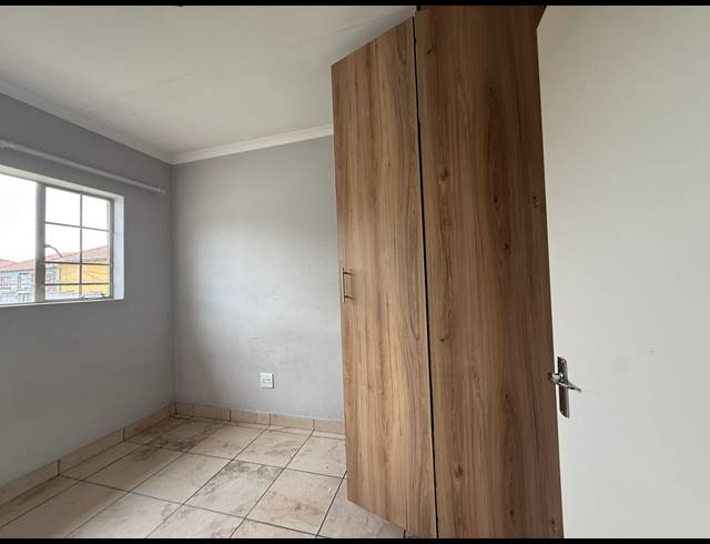 3 BEDROOM HOUSE FOR SALE IN WATERVAL EAST